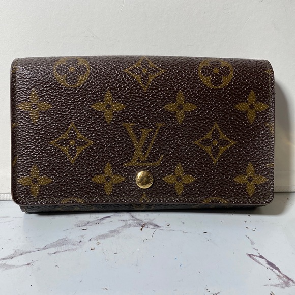 Authentic Louis Vuitton Monogram Bifold Zippy Wallet - Picture 3 of 16